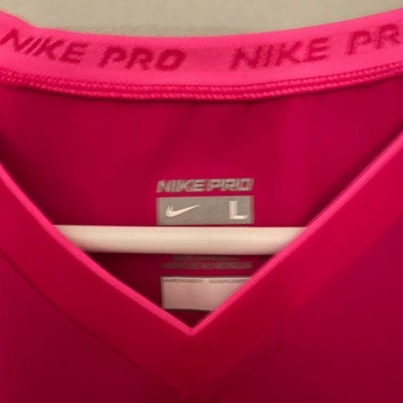 Nike ladies dri-fit Nike Pro V neck red shirt size Large. EUC - Picture 2 of 6